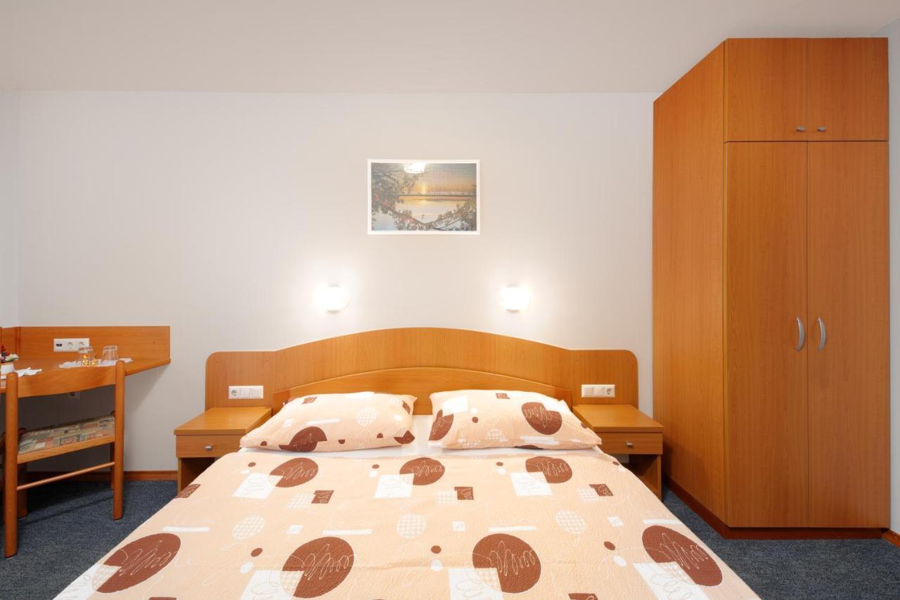 Rooms Sustersic Любляна Екстер'єр фото