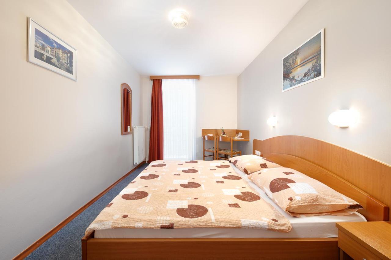 Rooms Sustersic Любляна Екстер'єр фото